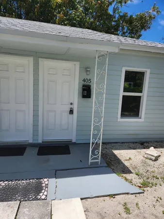 $1,350 | 405 B 2nd Avenue South, Unit 405B, Lake Worth Beach, FL 33460