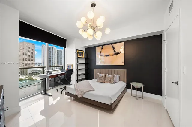 $5,500 | 495 Brickell Avenue, Unit 1704, Miami, FL 33131