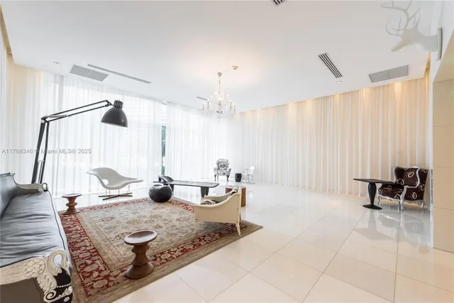 $5,500 | 495 Brickell Avenue, Unit 1704, Miami, FL 33131