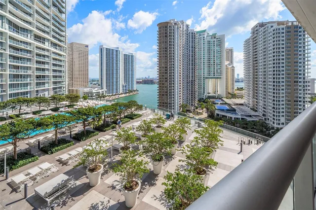 $5,500 | 495 Brickell Avenue, Unit 1704, Miami, FL 33131