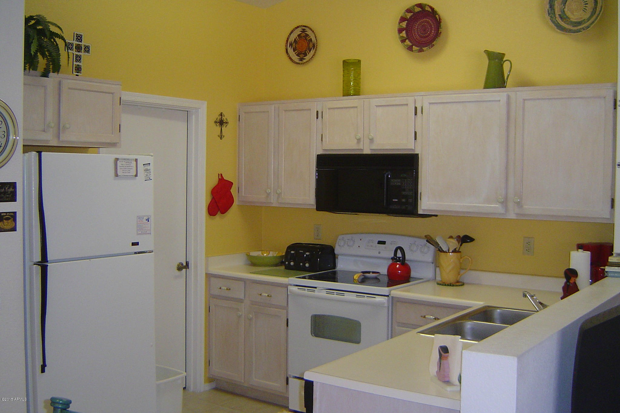 1842 East Riviera Drive Chandler, AZ 85249 - Photo 3 of 35 Kitchen