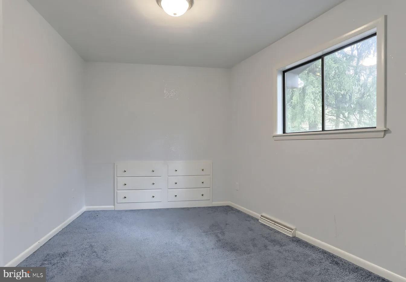 5 Club Road Wernersville, PA 19565 - Photo 4 of 17