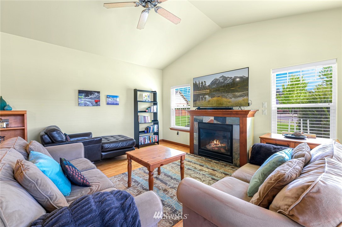 808 Red Maple Loop Everson, WA 98247 - Photo 5 of 31