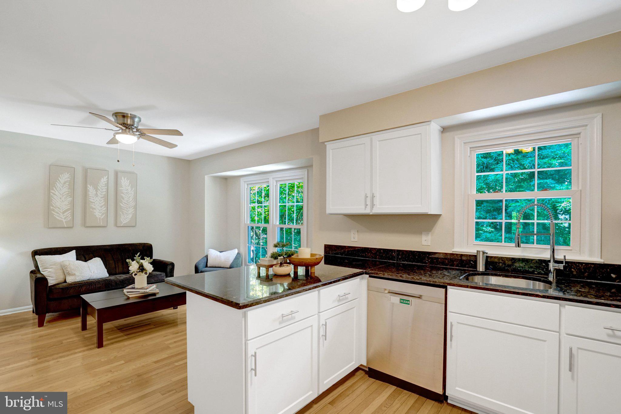 7838 Ashley Glen Road Annandale, VA 22003 - Photo 16 of 77 Gourmet Kitchen