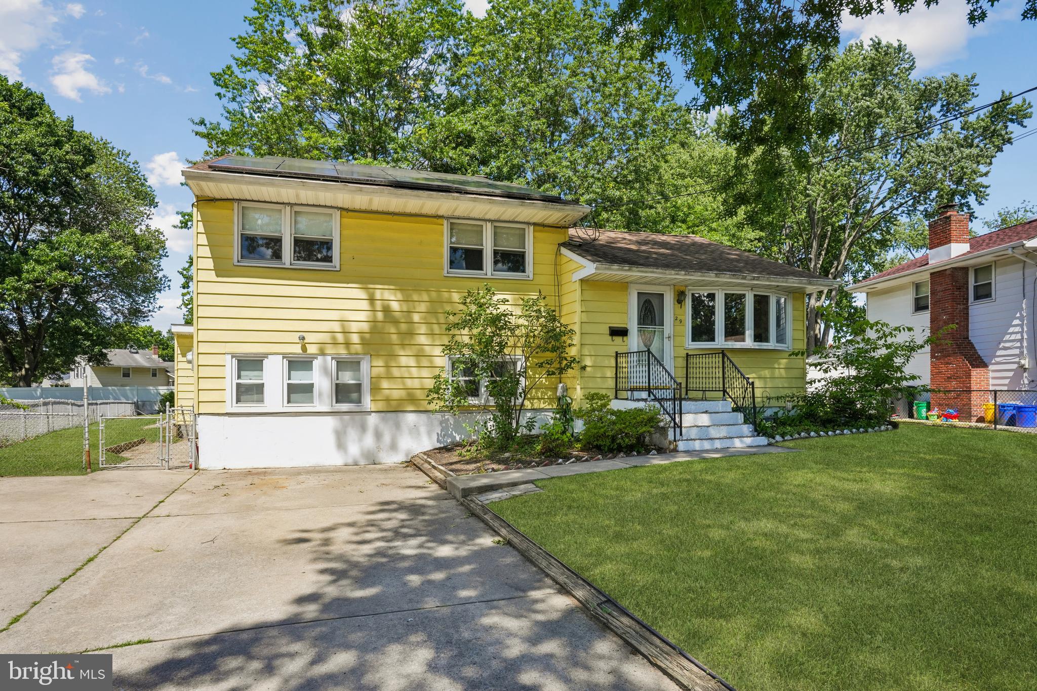 29 Trinity Place Barrington, NJ 08007 - Photo 1 of 26