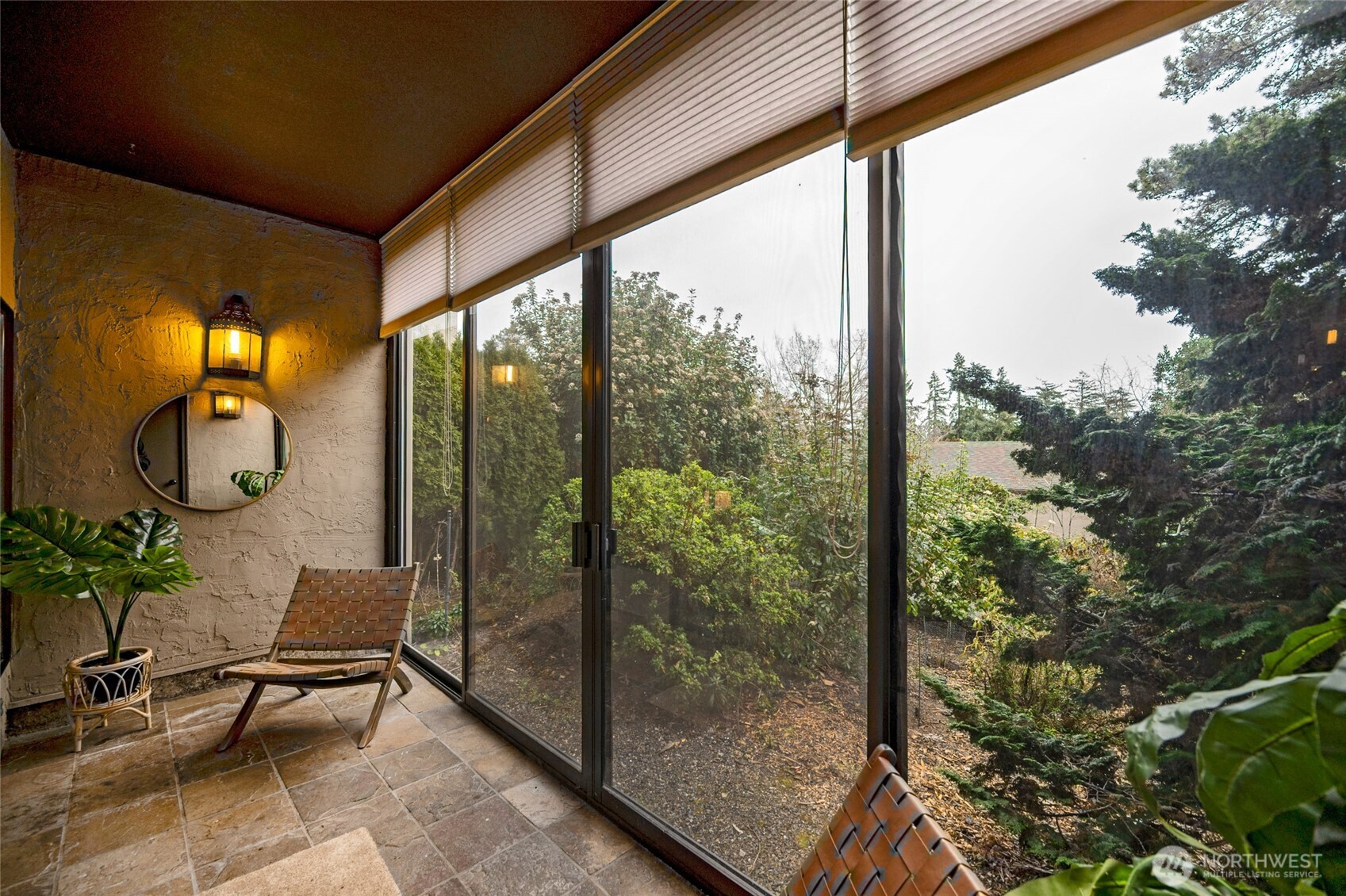 6648 Park Point Way Northeast, Unit D111 Seattle, WA 98115 - Photo 18 of 31