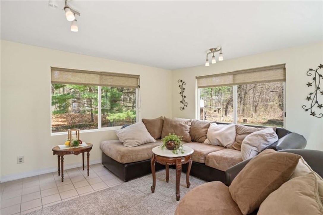2 Finne Road Johnston, RI 02919 - Photo 20 of 47