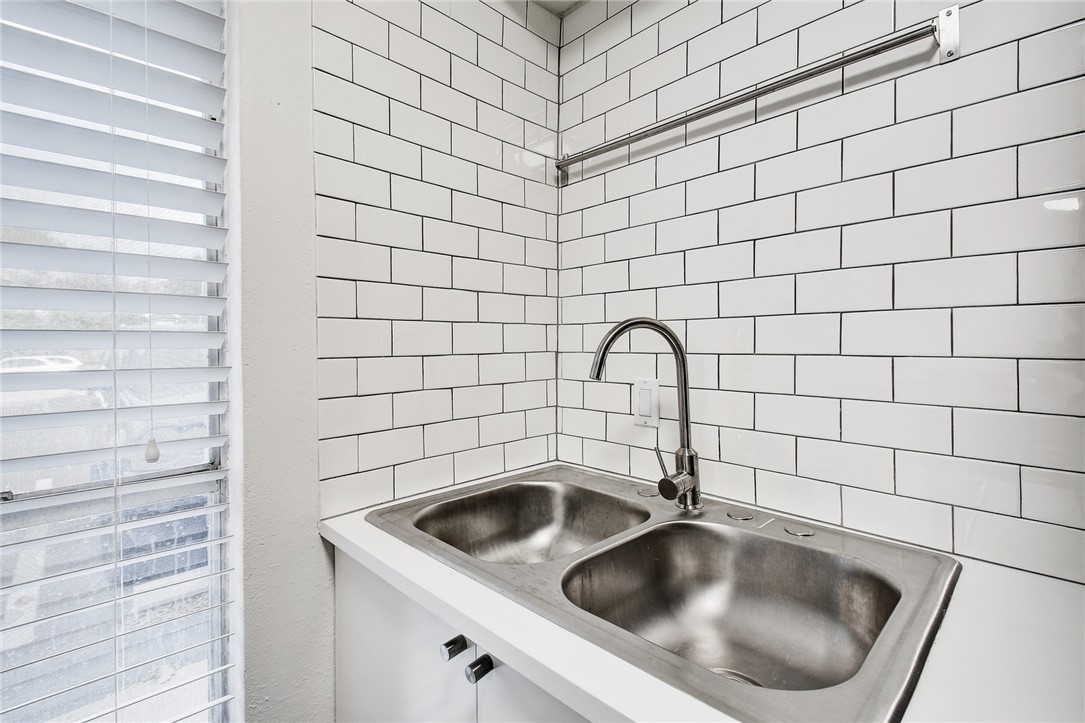 4111 Avenue A, Unit 108 Austin, TX 78751 - Photo 7 of 17 a close view of sink and tap