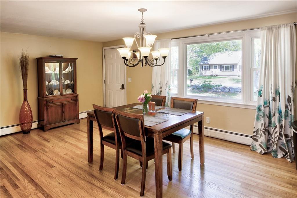 244 Mallego Road Barrington, NH 03825 - Photo 3 of 35 The entry brings you into the dining...