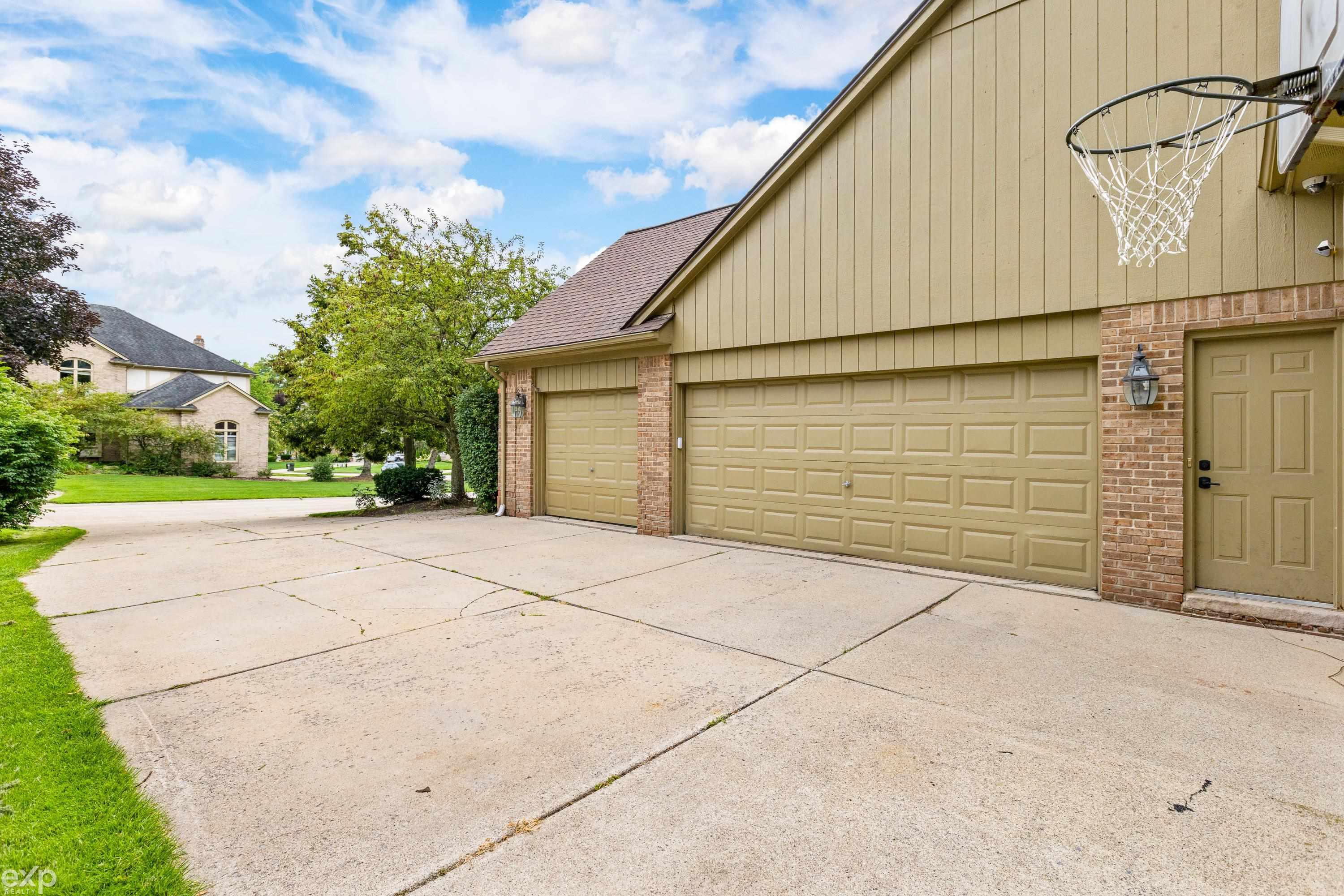 3740 Merriweather Lane Rochester Hills, MI 48306 - Photo 46 of 56