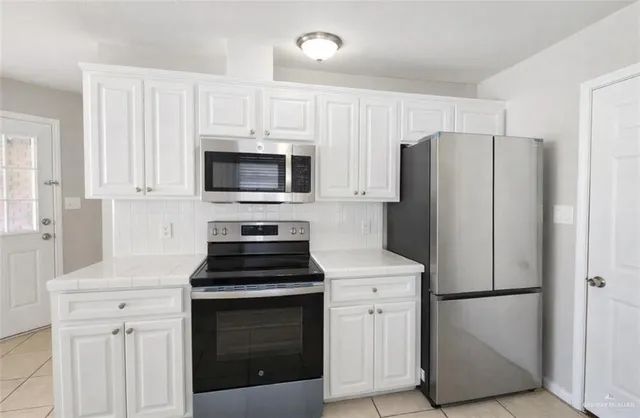 $1,750 | 2115 East 29th Street, Mission, TX 78574