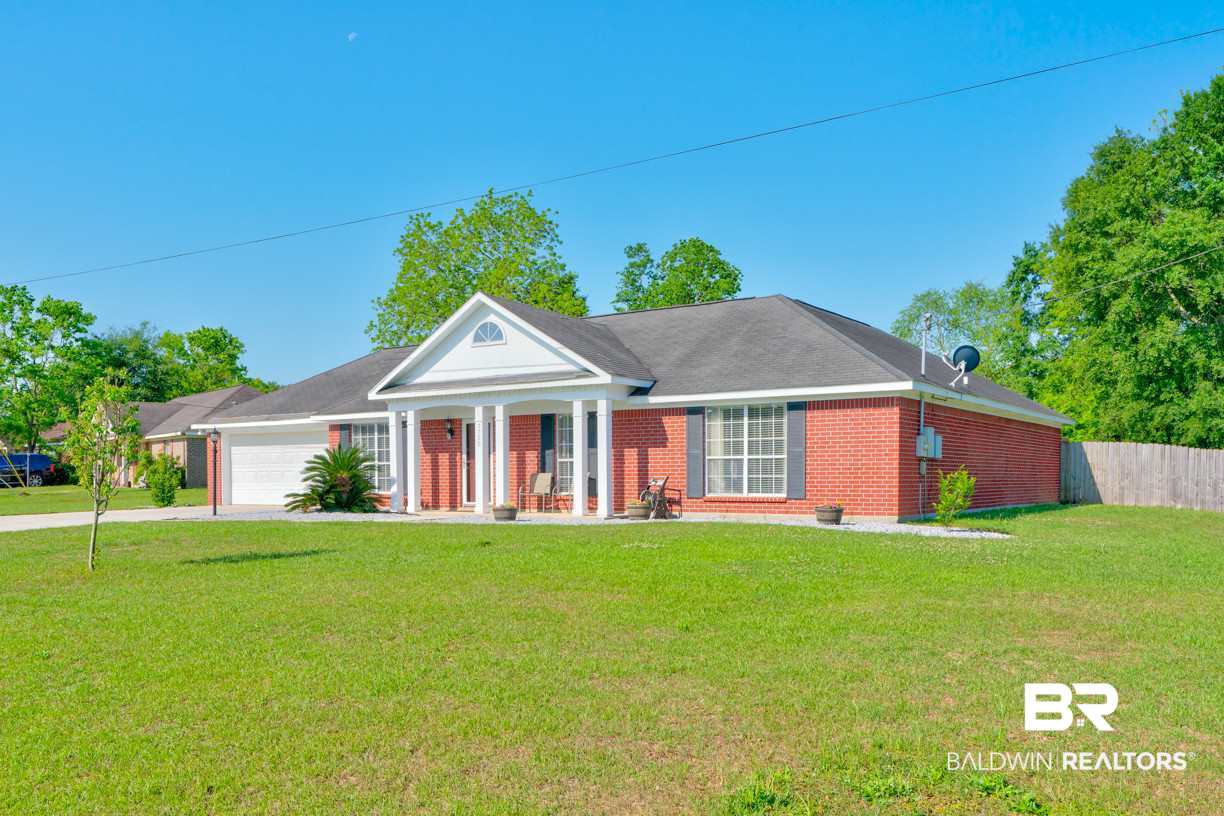 7722 Willard Drive West Theodore, AL 36582 - Photo 2 of 23
