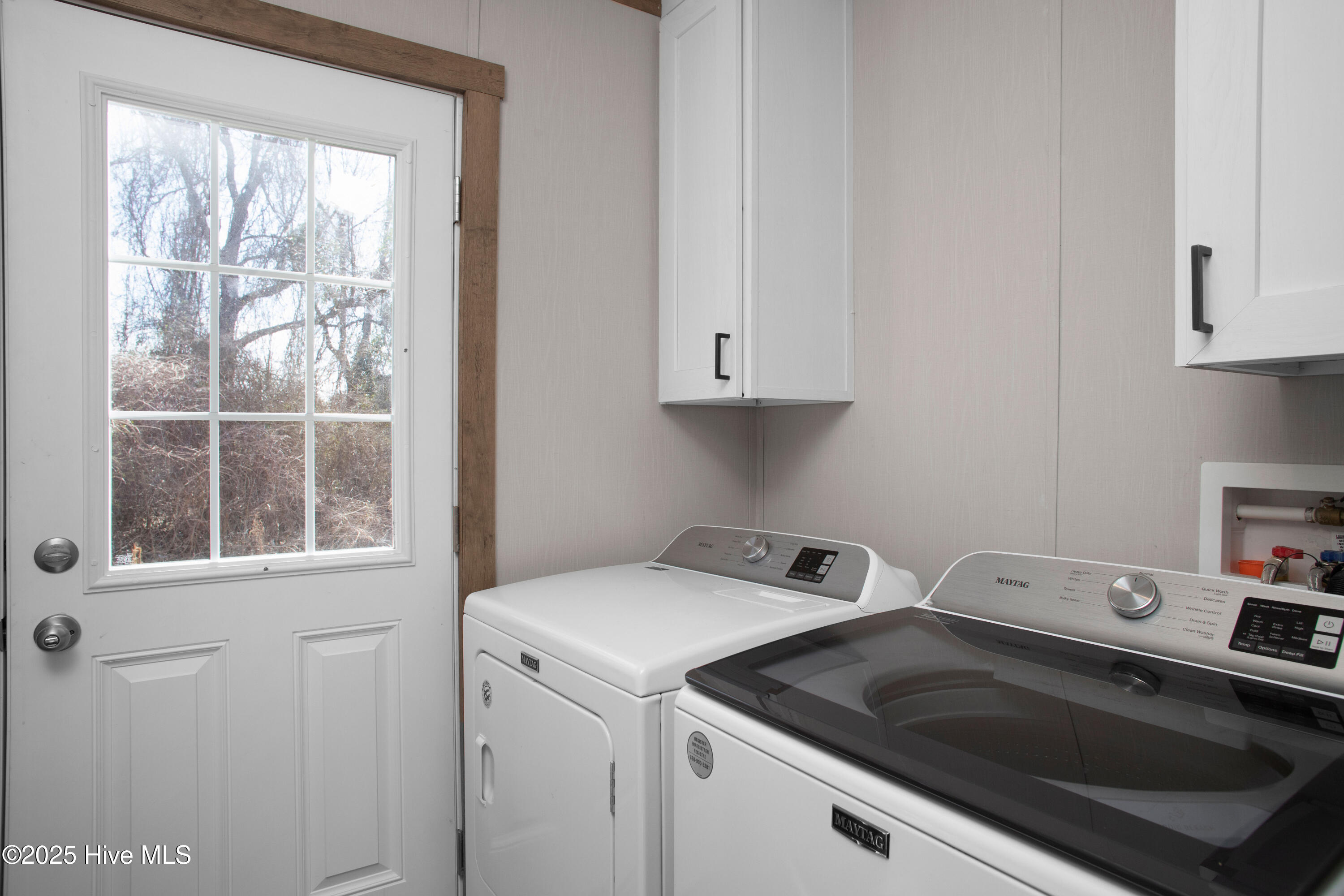 165 Rocky Run Road New Bern, NC 28562 - Photo 14 of 21 Laundry Room