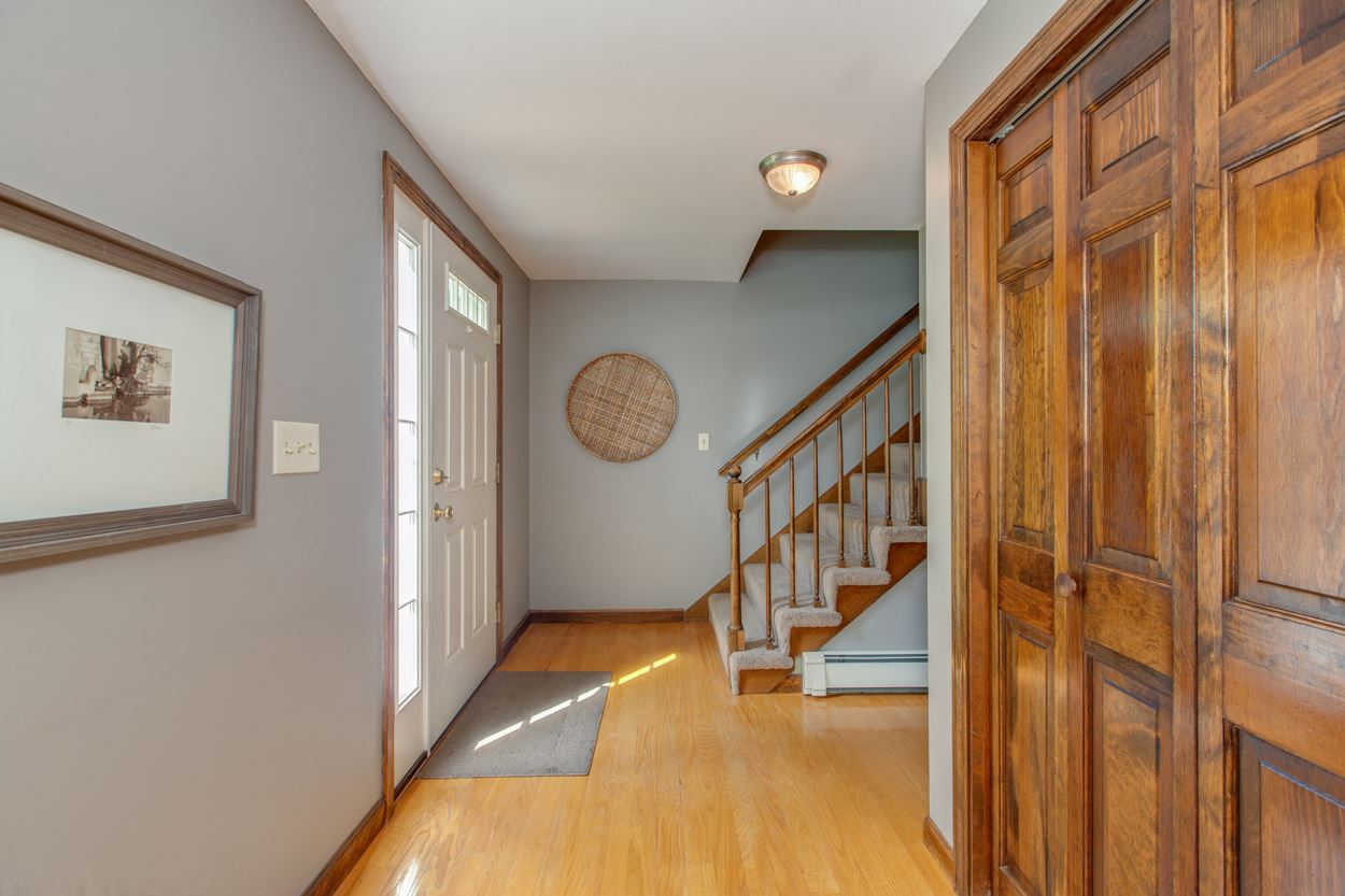 4 Welch Road Londonderry, NH 03053 - Photo 5 of 28