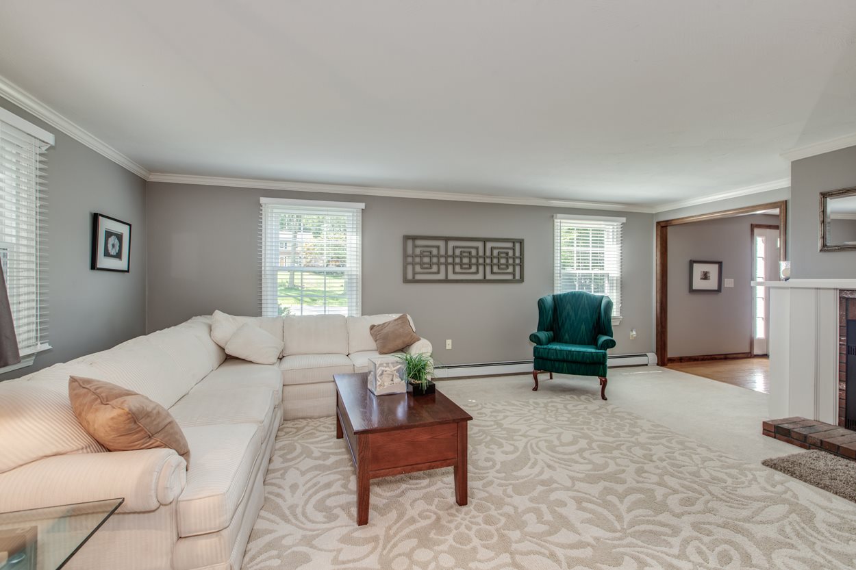 4 Welch Road Londonderry, NH 03053 - Photo 7 of 28