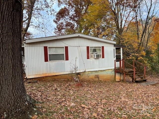 1254 Little Road Newton, NC 28658 - Photo 4 of 12