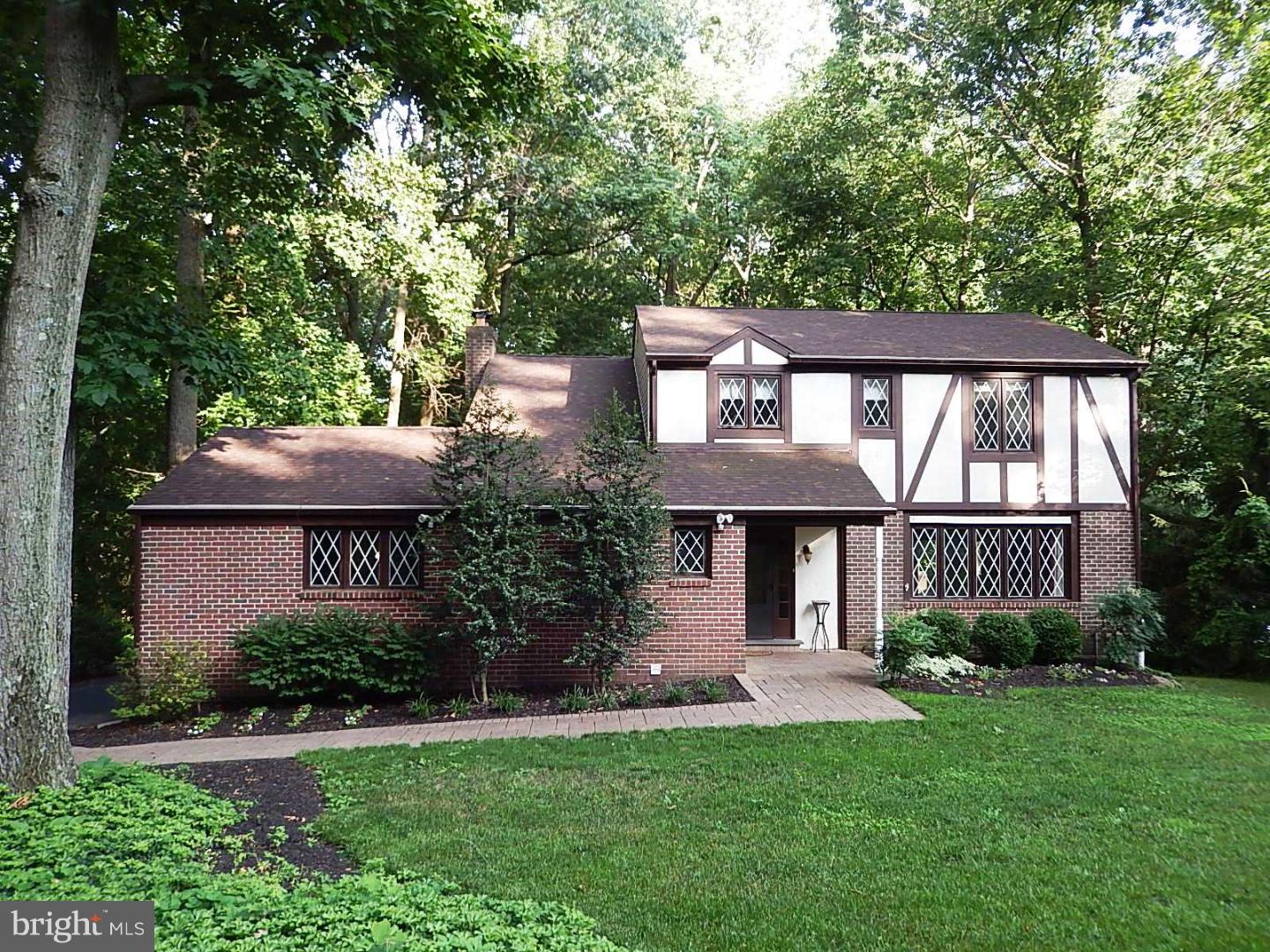130 Hidden Hills Road Media, PA 19063 - Photo 2 of 23 Gallery Image 2
