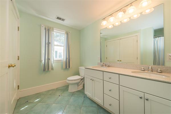 15 Osborne Road Medford, MA 02155 - Photo 11 of 16 Gallery Image 11