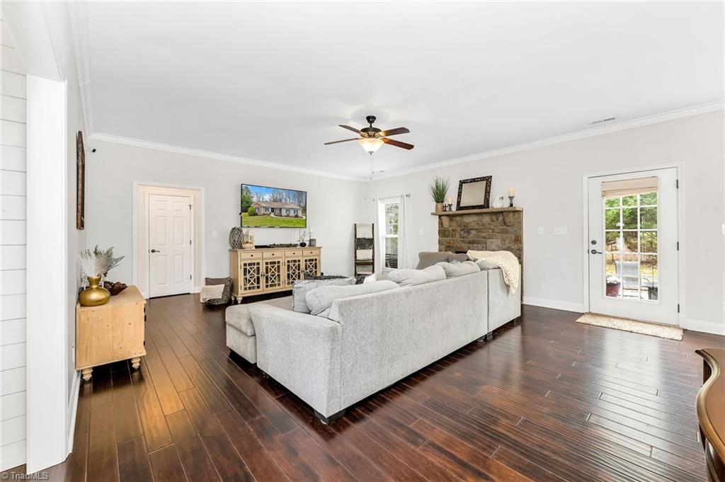 2228 Sparta Road North Wilkesboro, NC 28659 - Photo 15 of 47