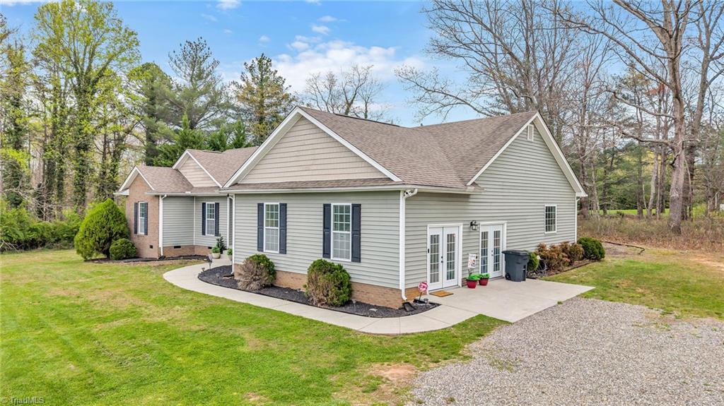 2228 Sparta Road North Wilkesboro, NC 28659 - Photo 2 of 47