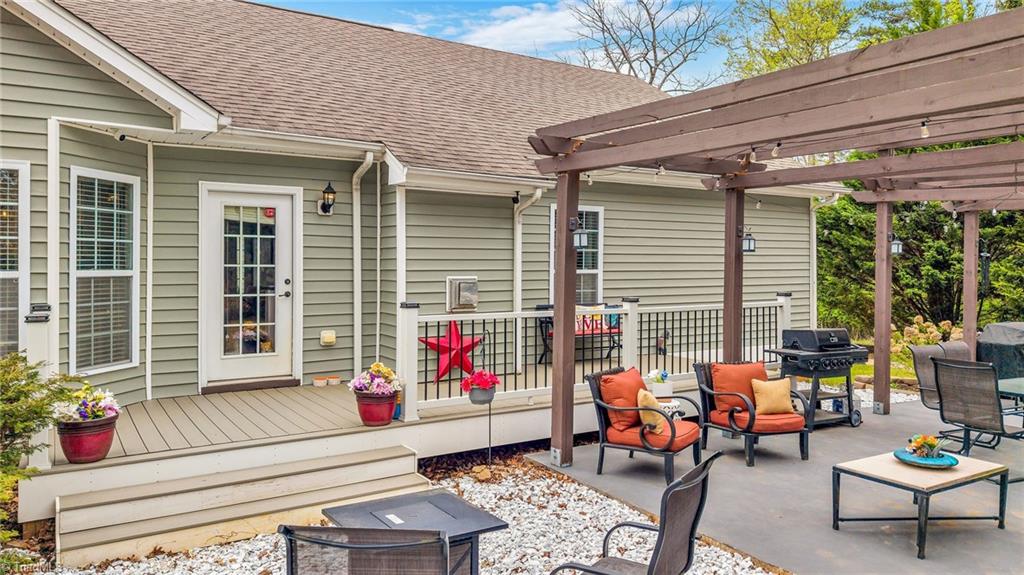 2228 Sparta Road North Wilkesboro, NC 28659 - Photo 37 of 47
