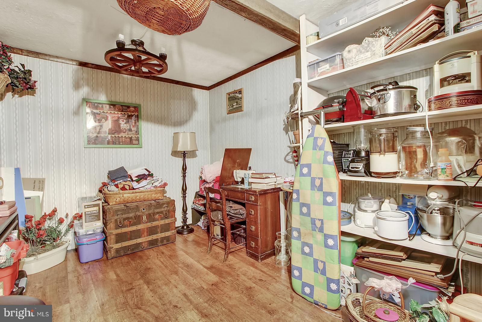 910 Trolley Road York Springs, PA 17372 - Photo 4 of 25 Gallery Image 4
