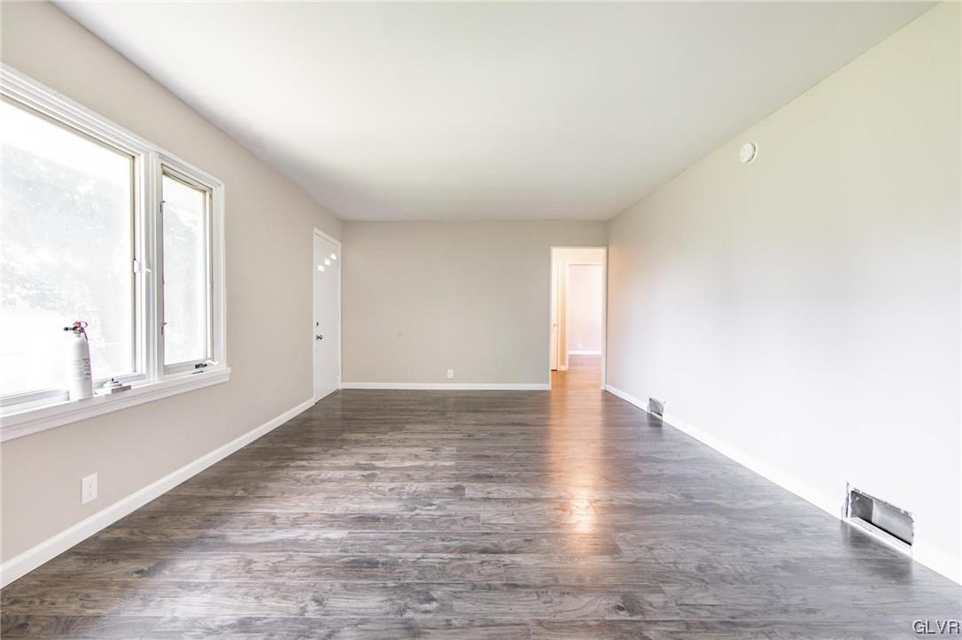 1240 Pembroke Road Bethlehem, PA 18017 - Photo 19 of 45 Gallery Image 19
