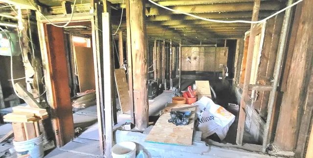 a view of entryway with outdoor area