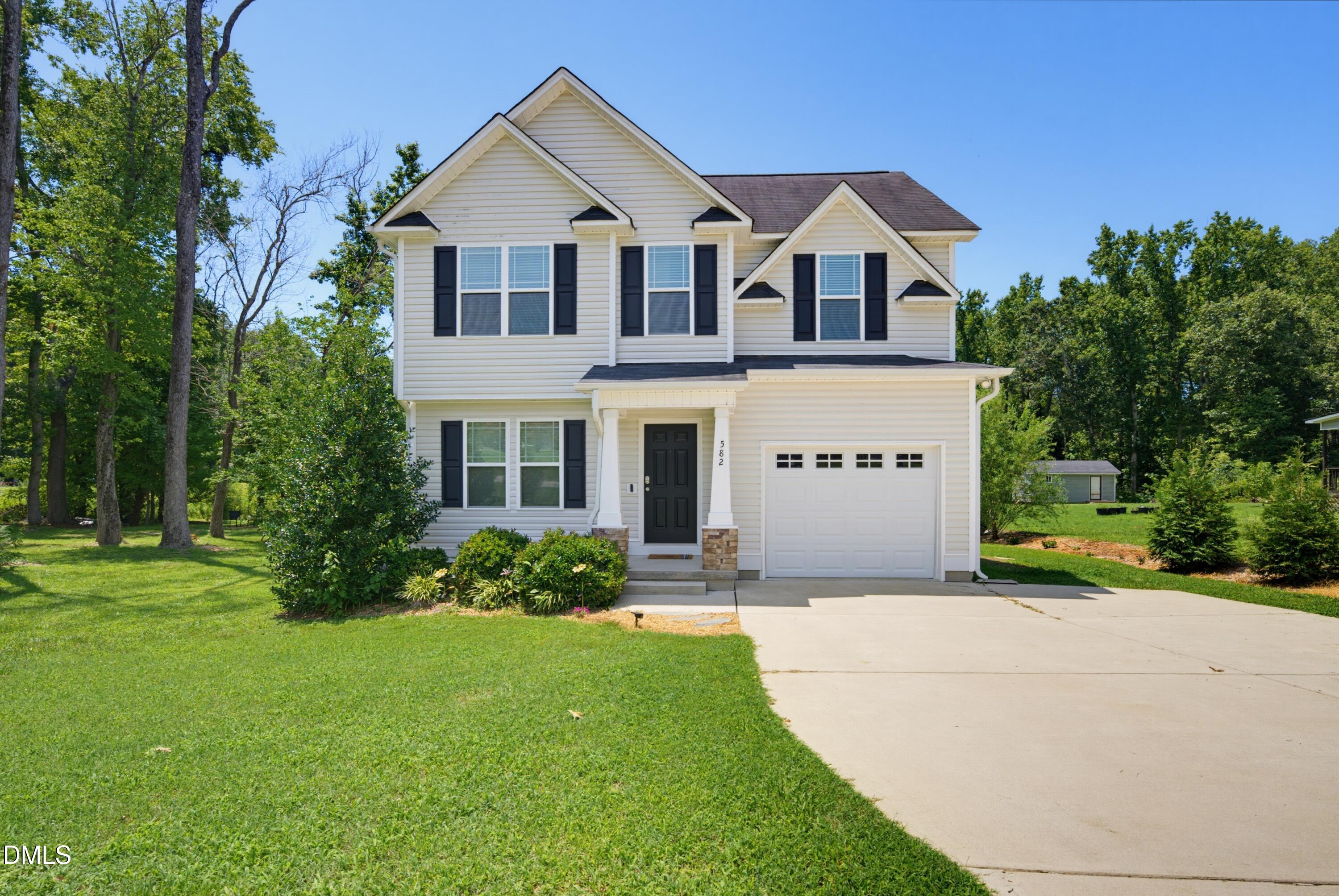 582 Roberts Road Willow Spring, NC 27592 - Photo 2 of 44 DSC06598