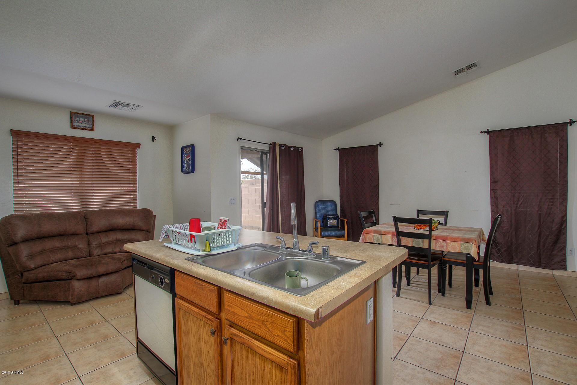 3437 West Fraktur Road Phoenix, AZ 85041 - Photo 13 of 30 IMG_0359_60_61_62_63