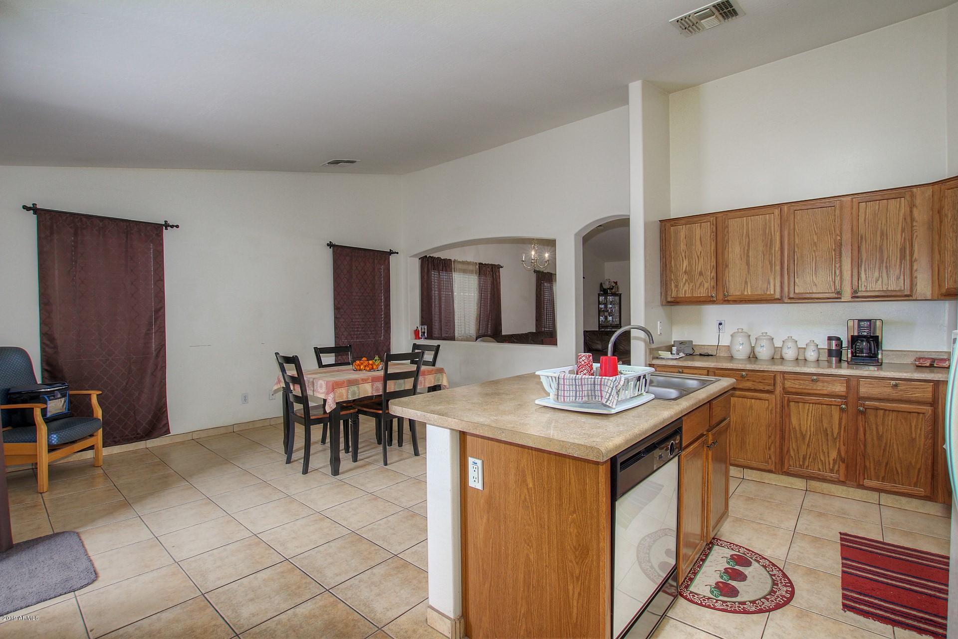 3437 West Fraktur Road Phoenix, AZ 85041 - Photo 14 of 30 IMG_0365_6_7_8_9