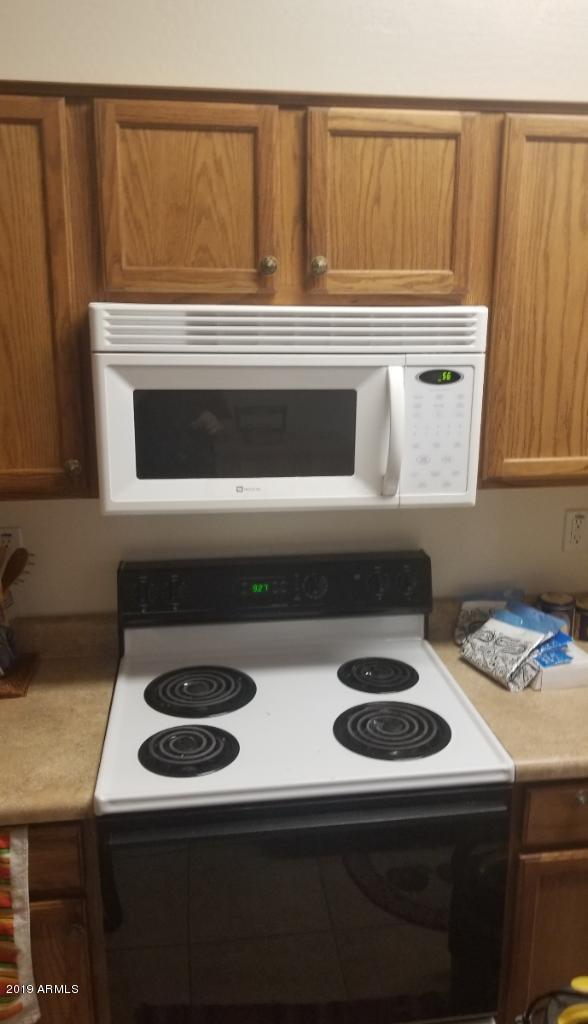 3437 West Fraktur Road Phoenix, AZ 85041 - Photo 16 of 30 3437 W Fraktur new microwave