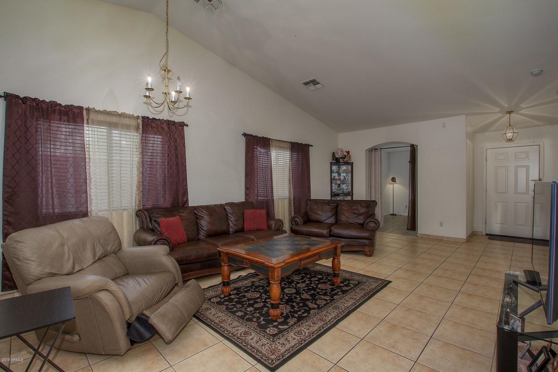 3437 West Fraktur Road Phoenix, AZ 85041 - Photo 7 of 30 IMG_0323_4_5_6_7