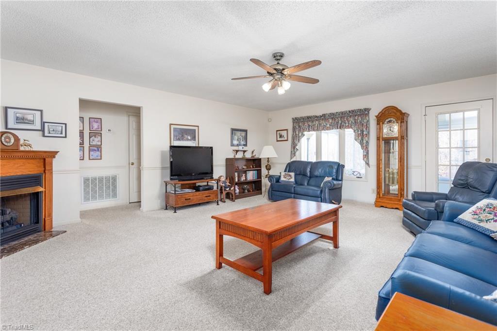 3577 Old Mountain Road Trinity, NC 27370 - Photo 6 of 29