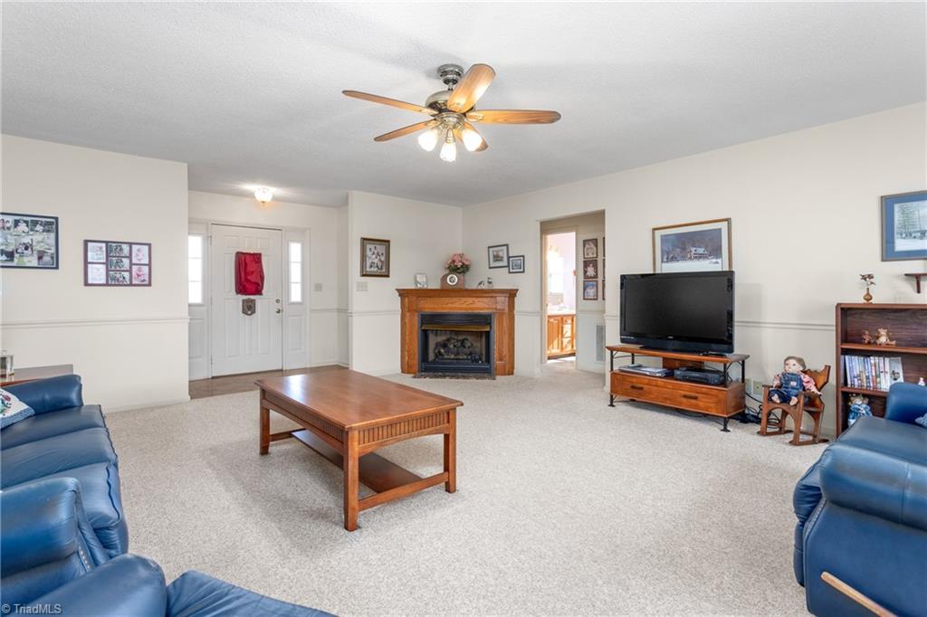 3577 Old Mountain Road Trinity, NC 27370 - Photo 7 of 29