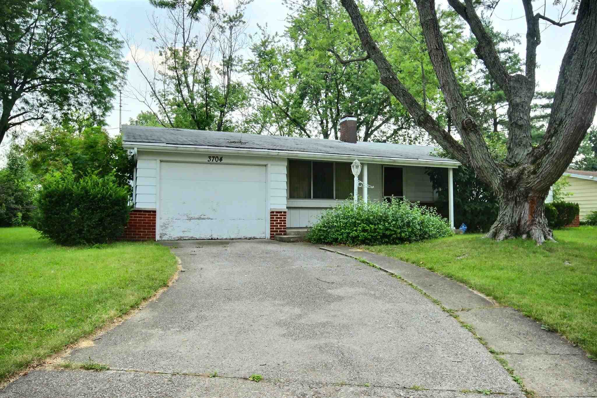 3704 Hastings Road Fort Wayne, IN 46805 - Photo 2 of 21 Gallery Image 2