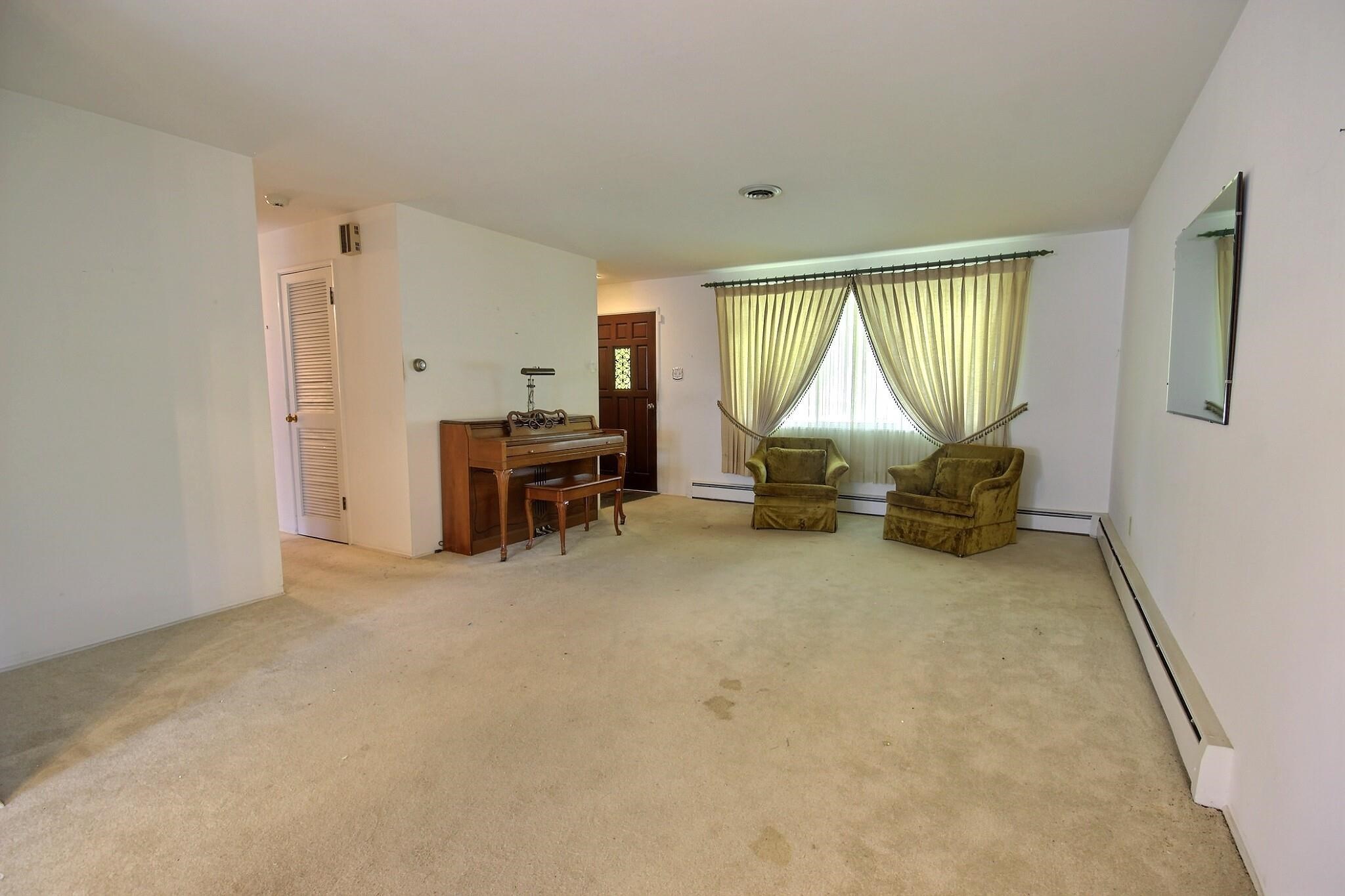 3704 Hastings Road Fort Wayne, IN 46805 - Photo 4 of 21 Gallery Image 4