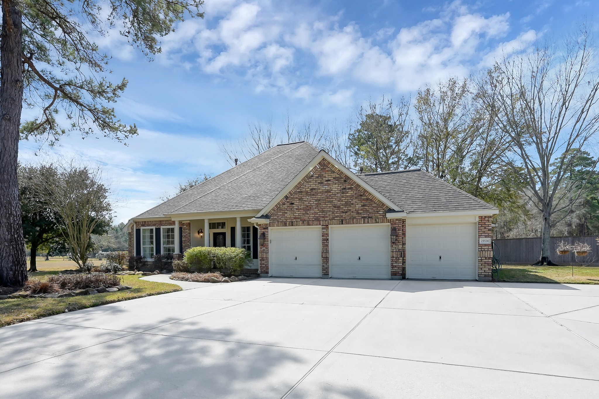 25536 Richards Road Spring, TX 77386 - Photo 3 of 44 Lots of Parking Available!