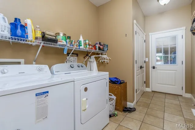 $369,900 | 2824 Boardwalk Drive, Lebanon, MO 65536