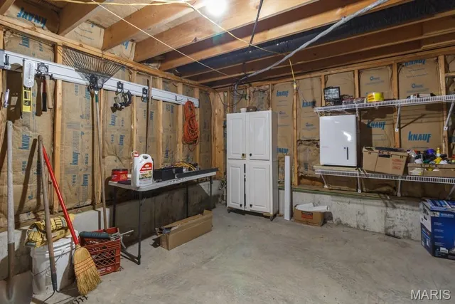 $369,900 | 2824 Boardwalk Drive, Lebanon, MO 65536