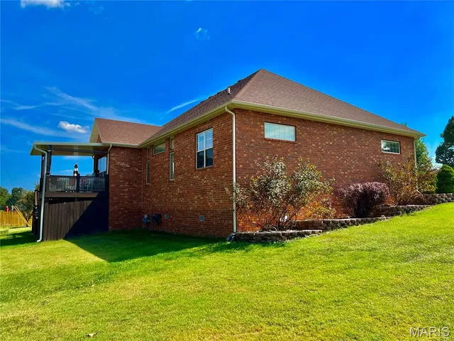 $369,900 | 2824 Boardwalk Drive, Lebanon, MO 65536