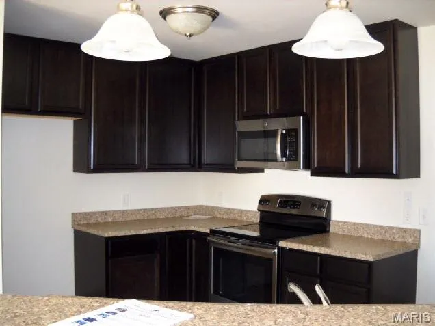 $1,995 | 110 Shire Drive, Lake St. Louis, MO 63367