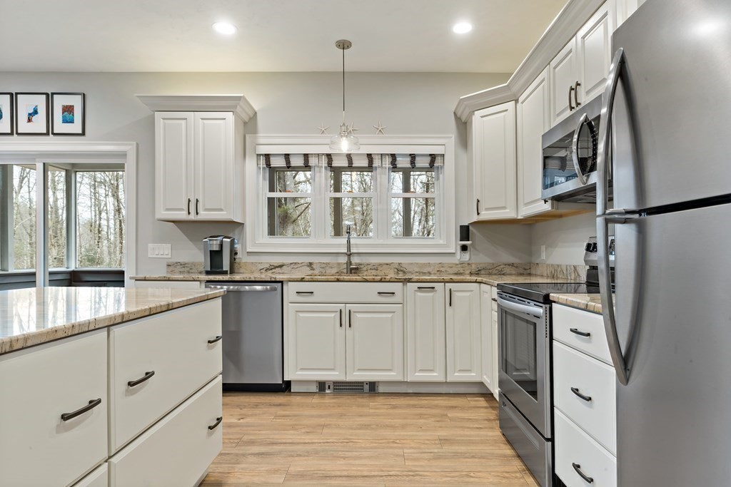 72 Donnelly Road Spencer, MA 01562 - Photo 12 of 42 Gallery Image 12
