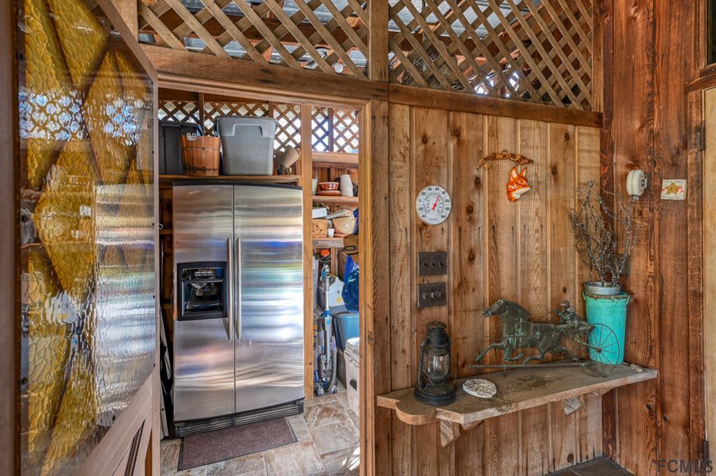 375-397 Southeast County Road Starke, FL 32091 - Photo 24 of 75 Mud Room