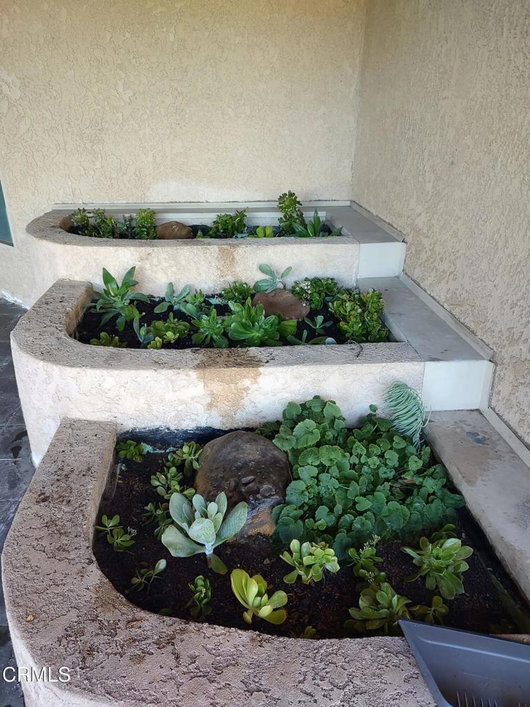 2742 Borchard Road Newbury Park, CA 91320 - Photo 3 of 51 1