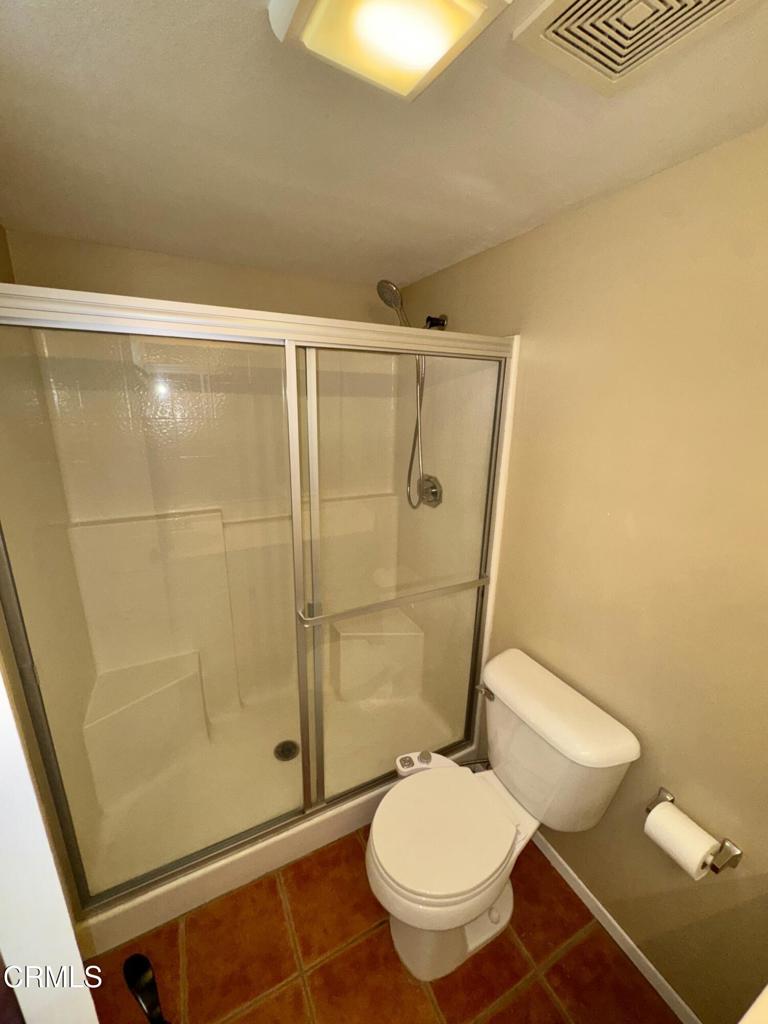 2742 Borchard Road Newbury Park, CA 91320 - Photo 44 of 51 a bathroom with a toilet and a shower