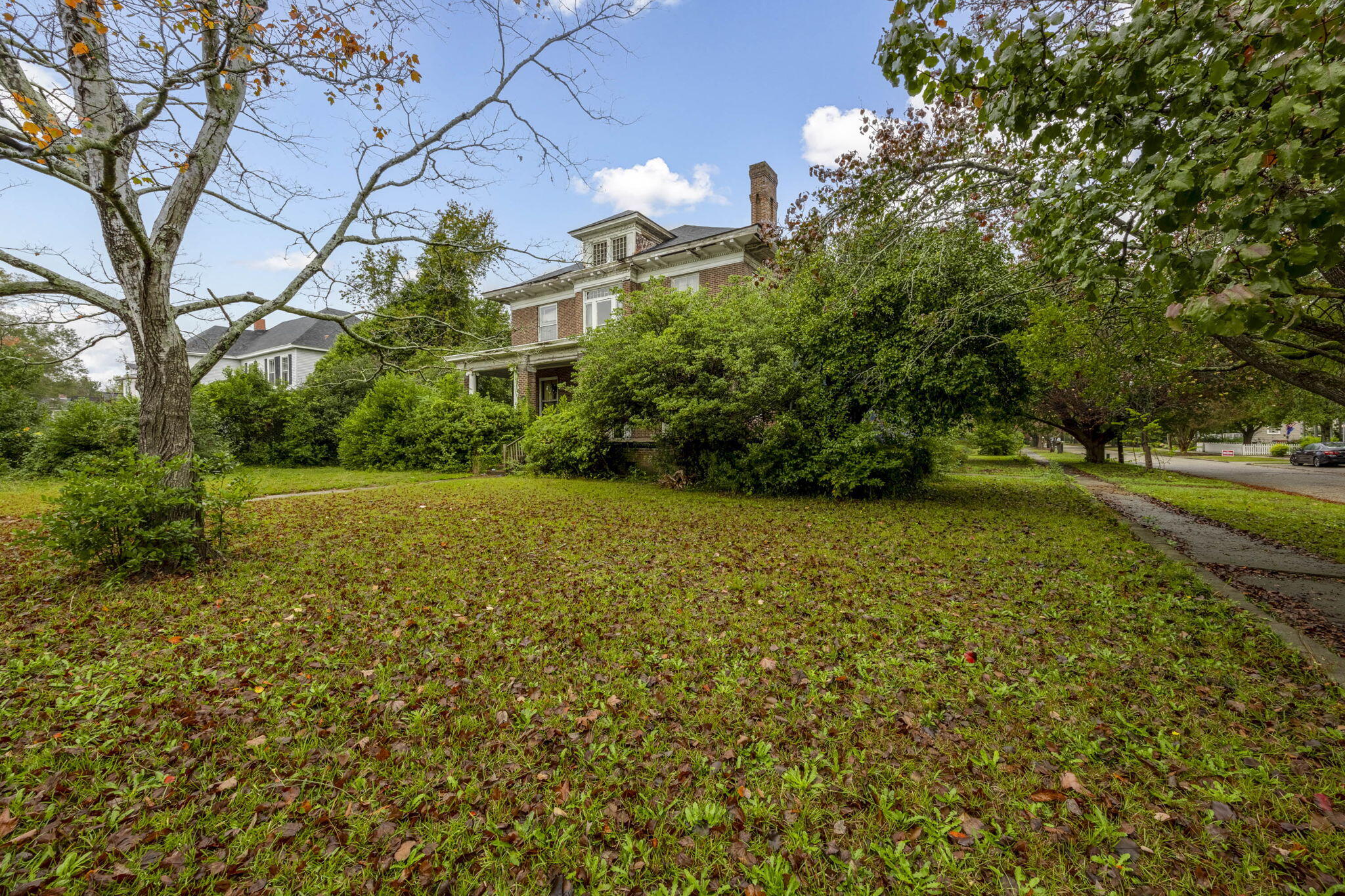 321 West Hampton Avenue Sumter, SC 29150 - Photo 2 of 21 2-web-or-mls-321 W Hampton-1