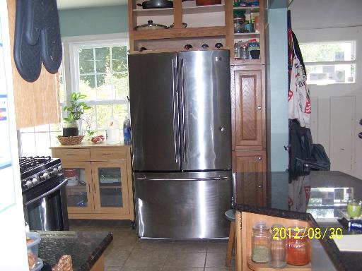 668 Morgan Street Elgin, IL 60123 - Photo 4 of 8