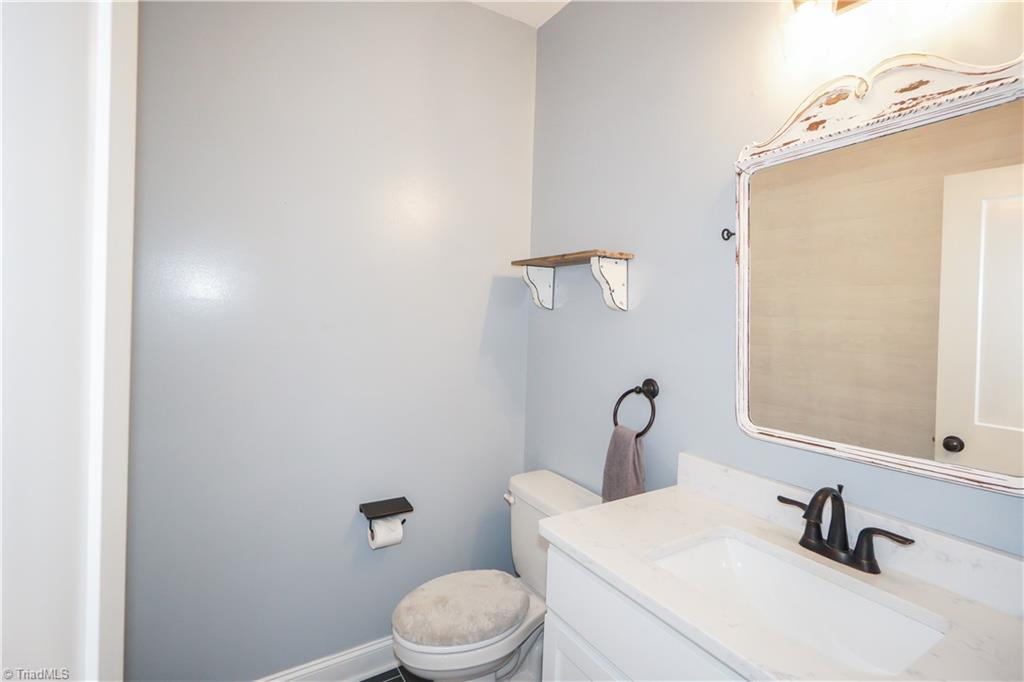 725 Sardis Church Road Madison, NC 27025 - Photo 7 of 21 1/2 bath on main