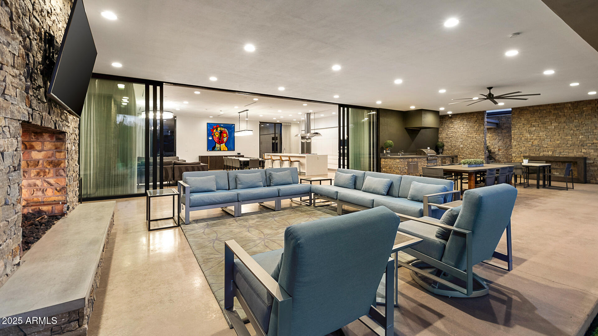 10299 North 65th Place Paradise Valley, AZ 85253 - Photo 11 of 25 Ritz-Scottsdale-1-98